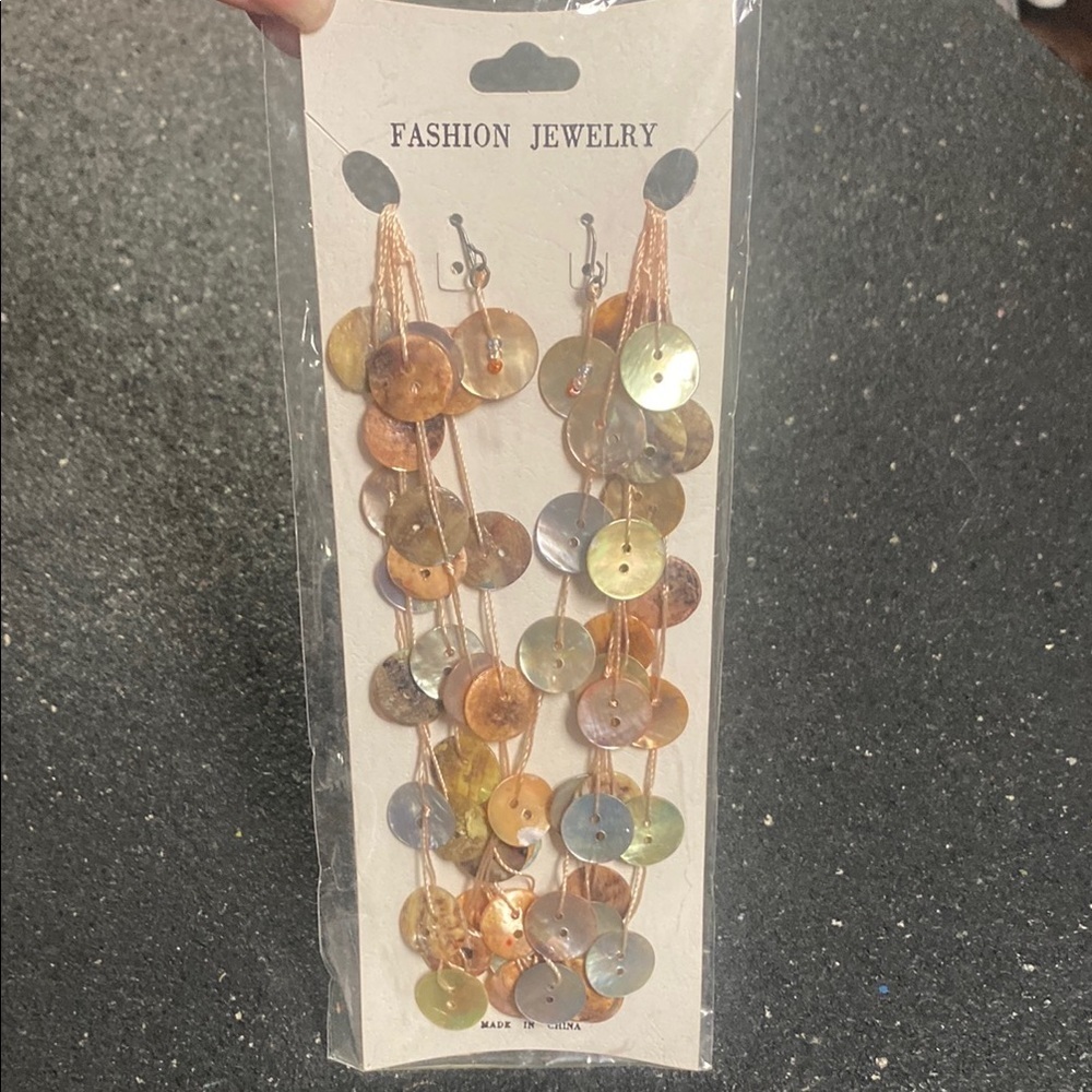 Fashion Jewelry Green and Tan Disc Necklace &Dangle Earrings
